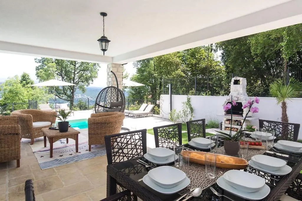 Casa Maya Deluxe Appartment With A Pool Opatija Croatia