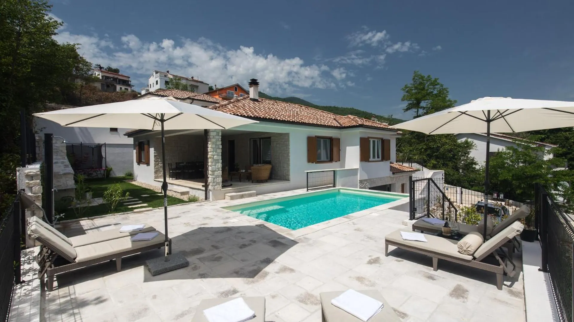 Apartment Casa Maya Deluxe Appartment With A Pool Opatija