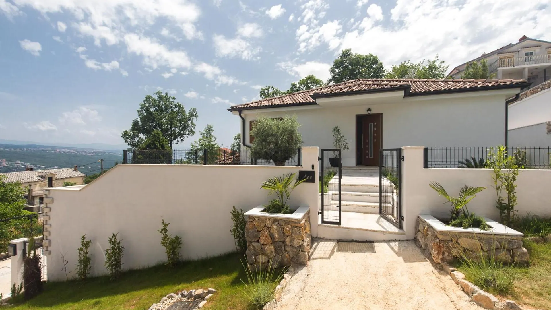 Casa Maya Deluxe Appartment With A Pool Opatija Apartment
